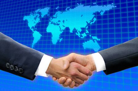 【東証グロース市場】執行役員候補〈エグゼクティブクラス〉50歳以上歓迎◆一つの事業部全体を統括（4213）