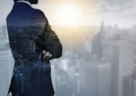 業務管理本部長〈IPOを目指す〉◆総務・法務・人事・財務・経理のマネジメント◆年間休日 126日（4248）